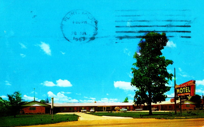 Super Inn (Dort Motel) - Vintage Postcard (newer photo)